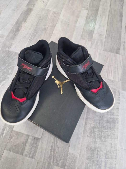 Детски маратонки JORDAN MAX AURA