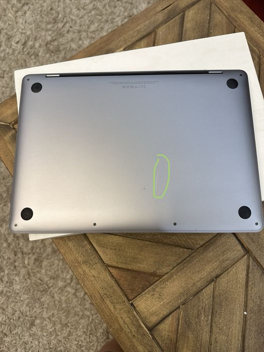 Macbook pro 13 (2017 год)