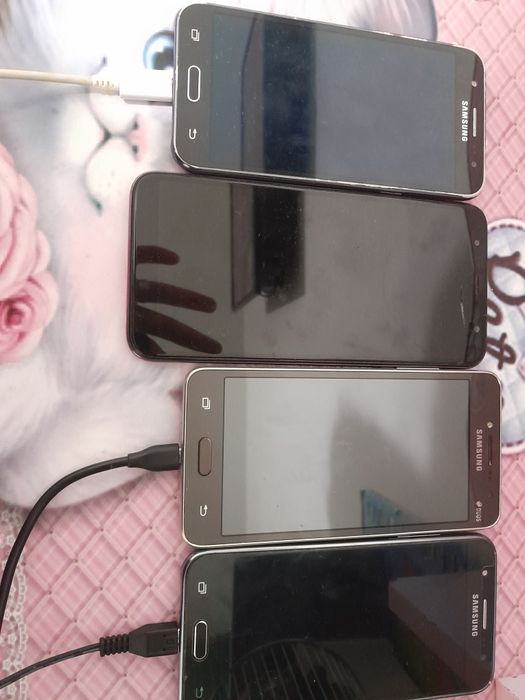 Telefoane funcționale, pret începând de la 40 lei