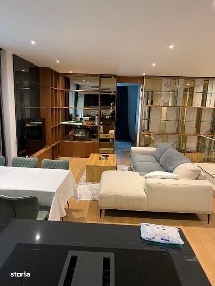 De inchiriat 4 camere de tip duplex situat in One Cherles de Gaulle