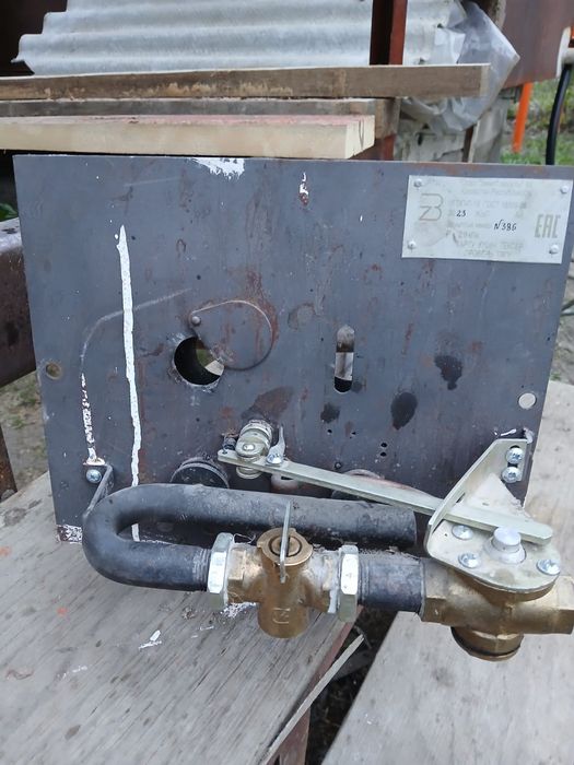 Газовая горелка,алюминевые радиаторы.