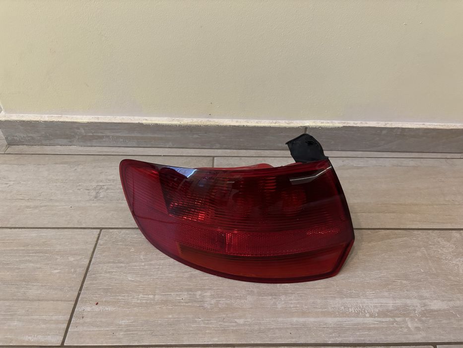 Ляв стоп за audi a3 8p