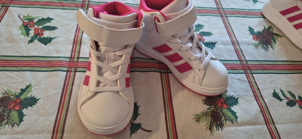 Adidas детски маратонки