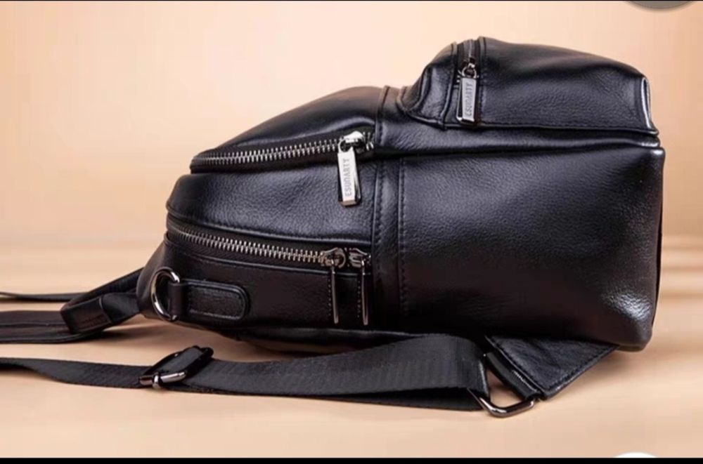 Кожаный женский РЮКЗАК.