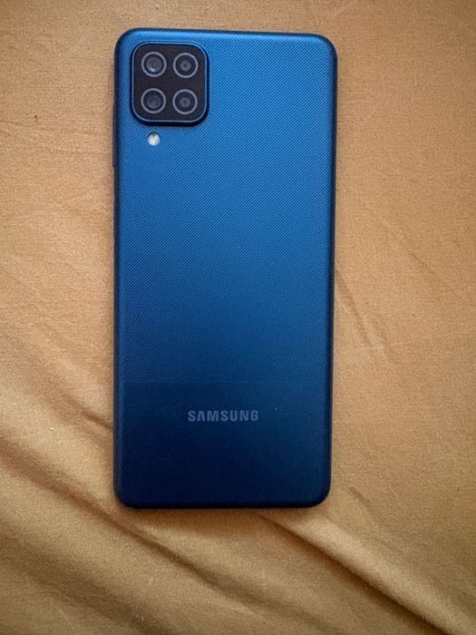 Продавам samsung a13