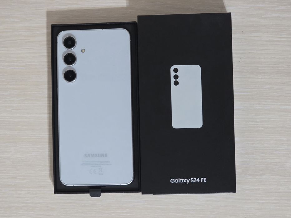 Galaxy S24 FE 8/256 (в отличном состоянии/как новый)