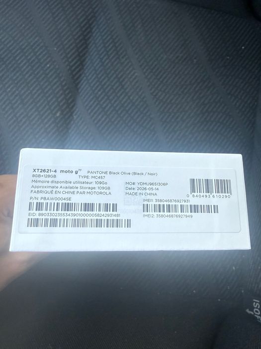 Samsung A26 și Motorola G77
