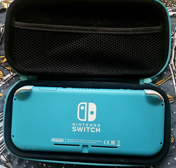 Nintendo  Switch