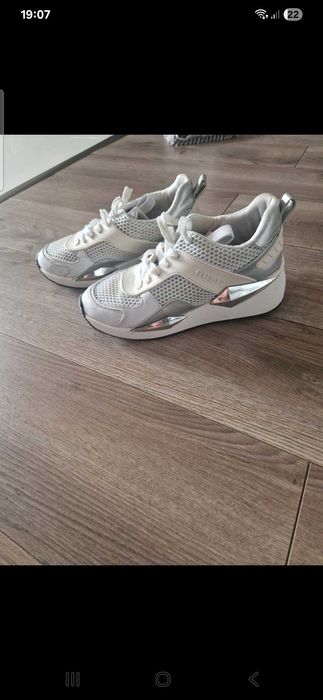 Sneakers guess damă