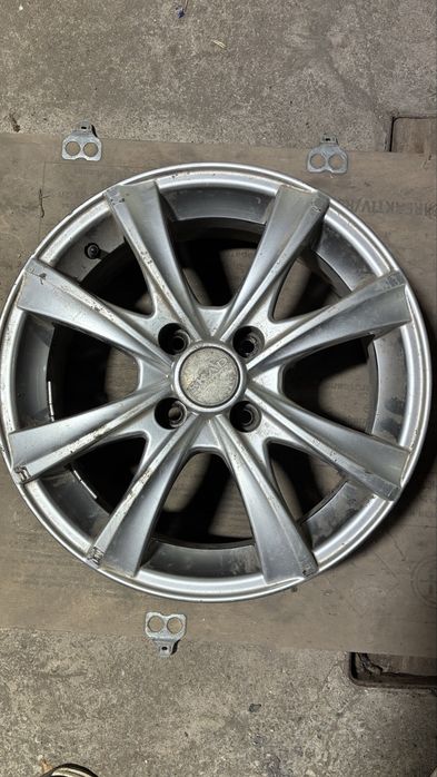 Продам титановые диски R15