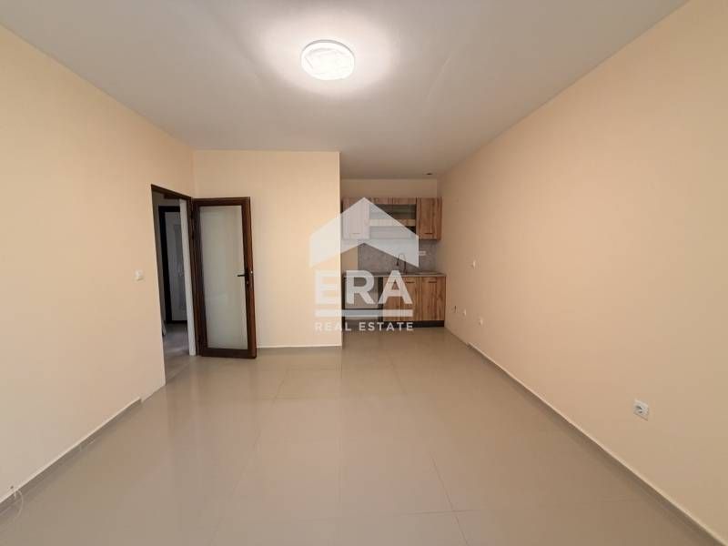 Дава се под наем Двустаен апартамент в Варна, Младост 1 - 47 кв.м за 398.82 € - Снимка #2