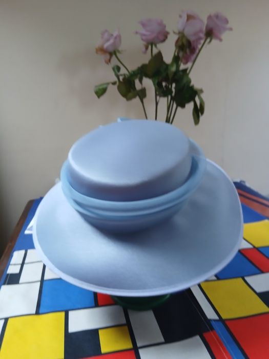 Pălărie pentru nunți