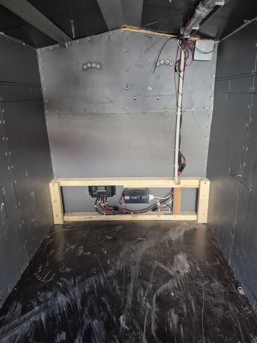 Remorcă  stema 850 kg