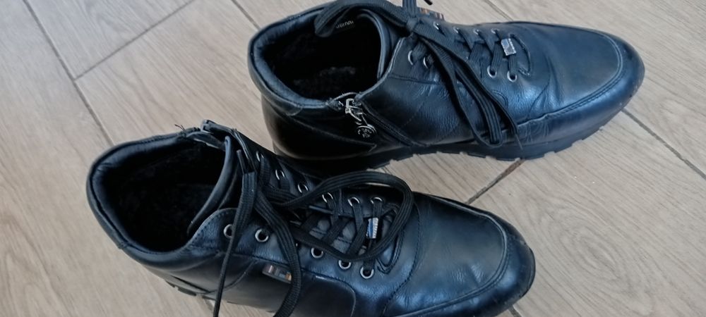 Продам обувь зимнюю