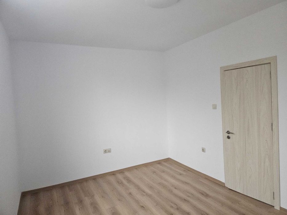 Продава се Тристаен апартамент в Варна, Базар Левски - 59 кв.м за 1425 €/кв.м - Снимка #5