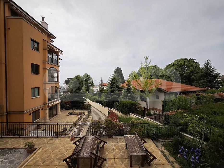 Продава се Тристаен апартамент в Варна, м-т Траката - 120 кв.м за 1959 €/кв.м - Снимка #14