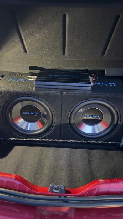 Vând tub bass  si stație