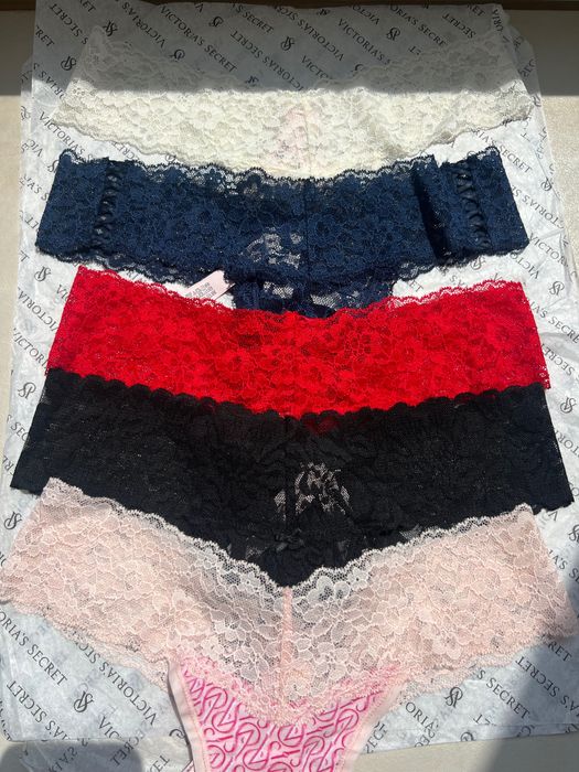 3 бр €25 Оригинално бельо Victoria’s Secret  XS,S,M,L,XL