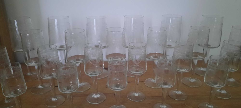 Set de pahare fine de cristal pentru 6 persoane, 4 dimensiuni