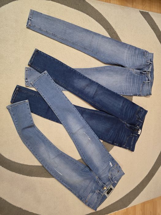 Продавам 3 бр.дънки марка River Island за 10 евро обща цена. Размер М