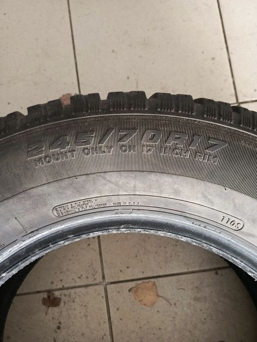 Продам шины. В хорошем состоянии.