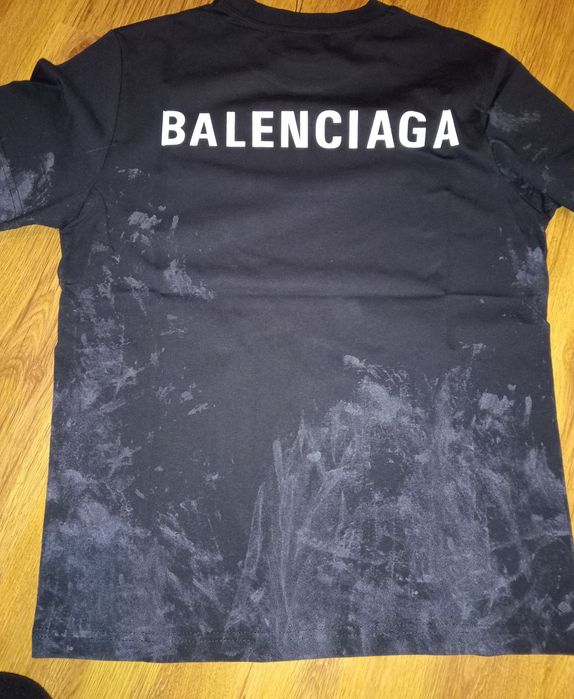 Trocou Balenciaga