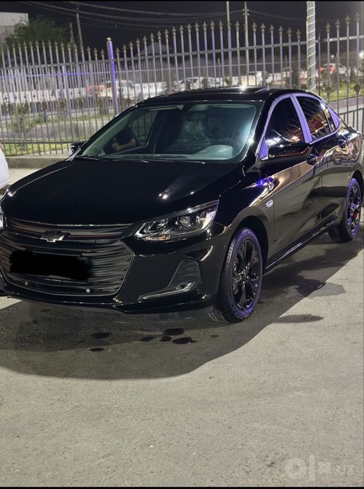 Продаётся Onix Redlayn цена 14500$ 2024год 20.000 пробег