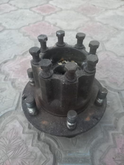 Продам ступицу заднего моста