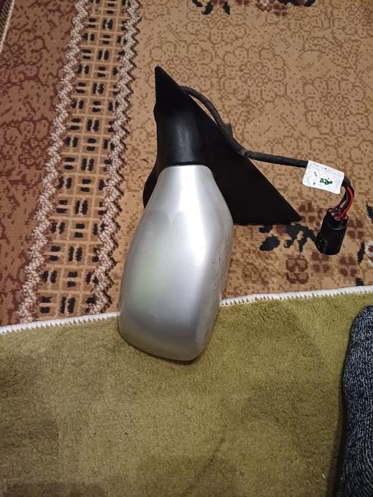 Ел.огледало ляво за форд ескорд TD 97г.