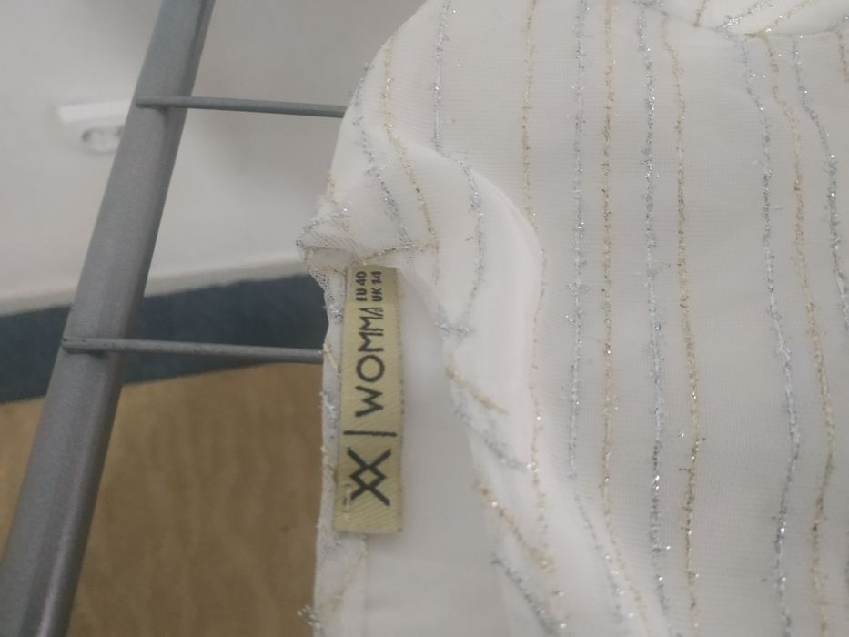 Продам шикарное Платье +подарок