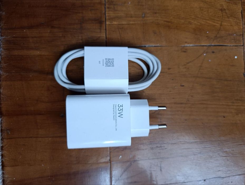 Зарядное устройство 33 ватт, оригинал из коробки.