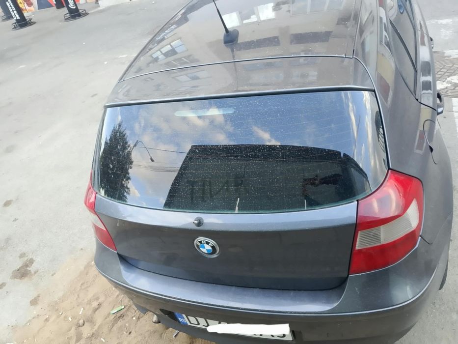 Bmw seria 1 manuala