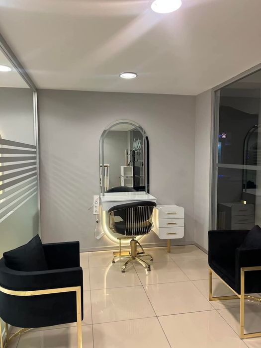 LED огледала за салони и студиа