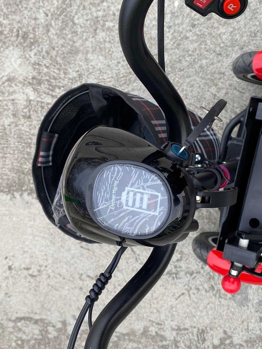 Сгъваема електрическа четириколка MaxMotors 750W - RED