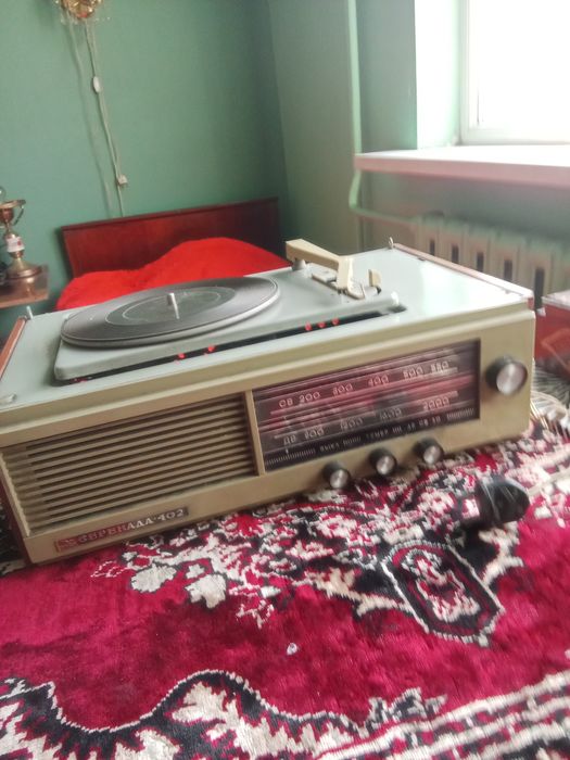 Ламповый проигрыватель СССР