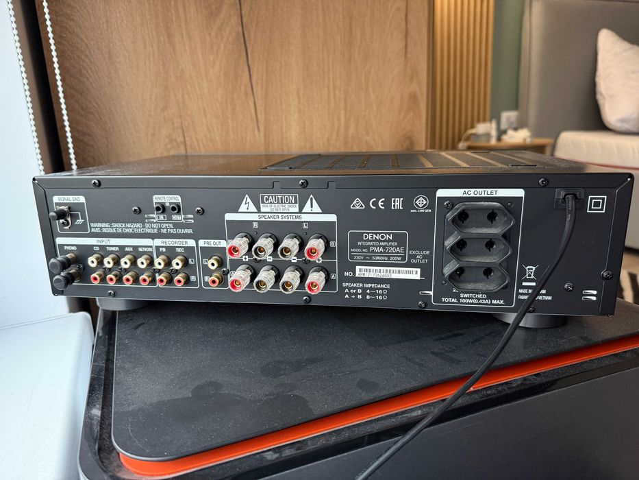 Boxe si Amplificator HiFi