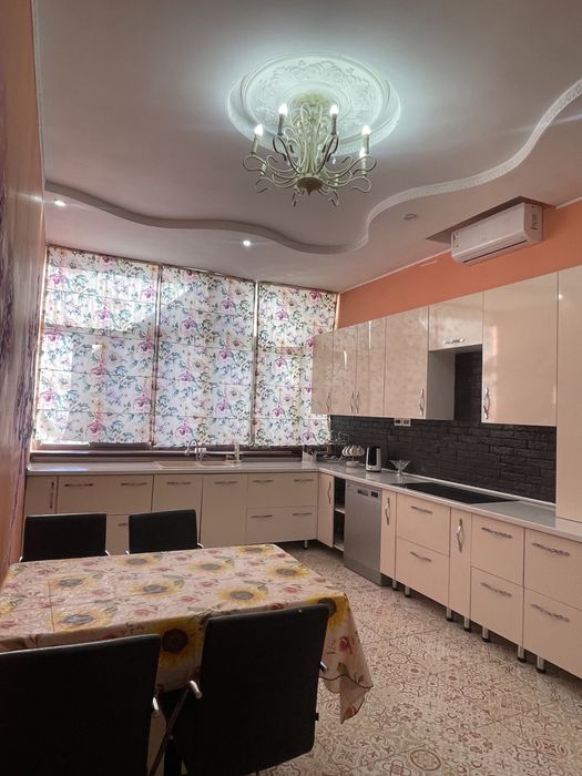 Сдам 4к кв в ЖК Фаворит