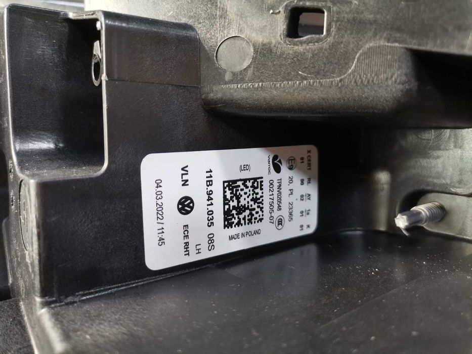 Matrix Фарове Фар Ляв + Десен VW ID4 ID.4 Full Led 11B941035 11B941036