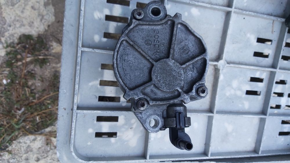 Корпус разпределителни валове 1,6 хди,и много други части