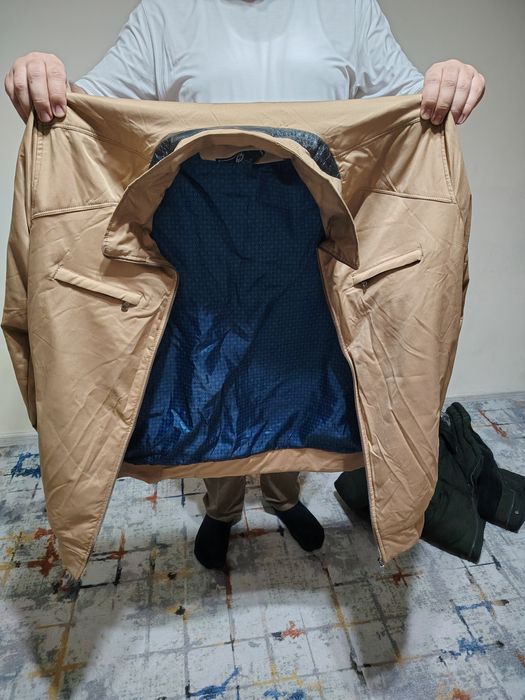 Куртичка янги жуда зор ва чиройли