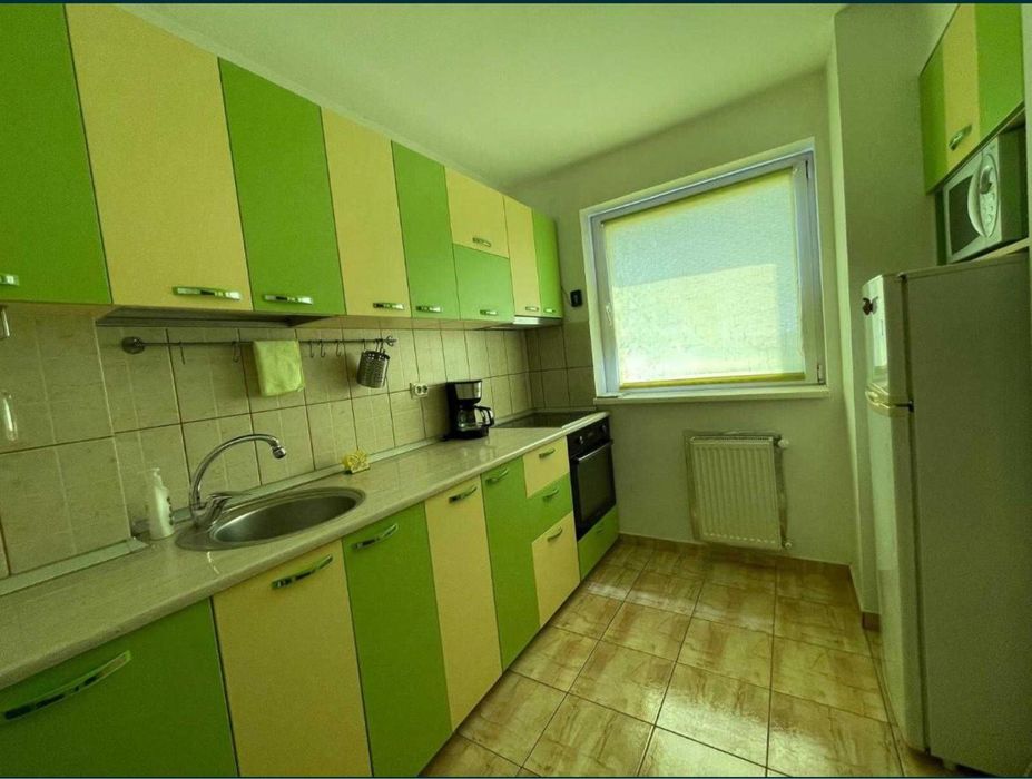 Inchiriez apartament
