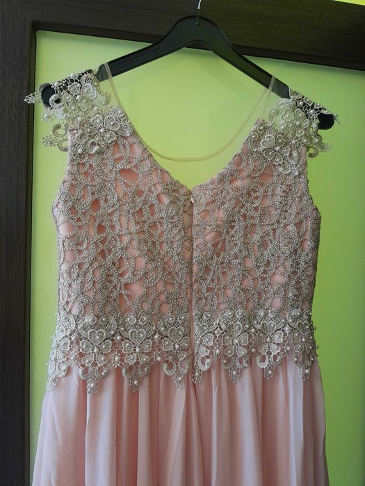 Vand rochie de zi