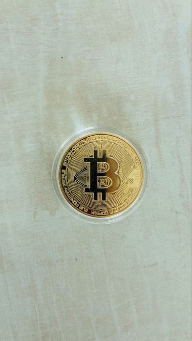 Позлатена Монета BTC