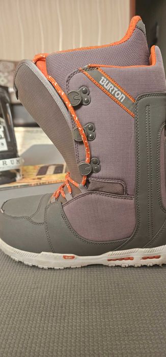 Сноуборд GNU, ботинки Burton, крепы Forum