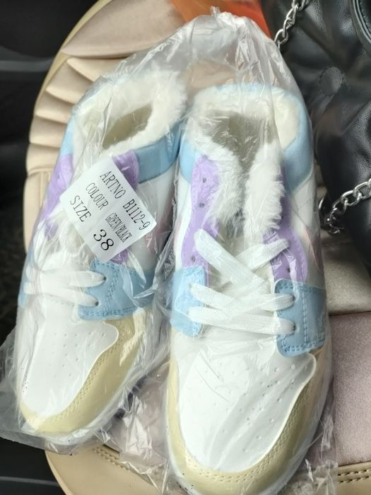 Кроссовки для подростков