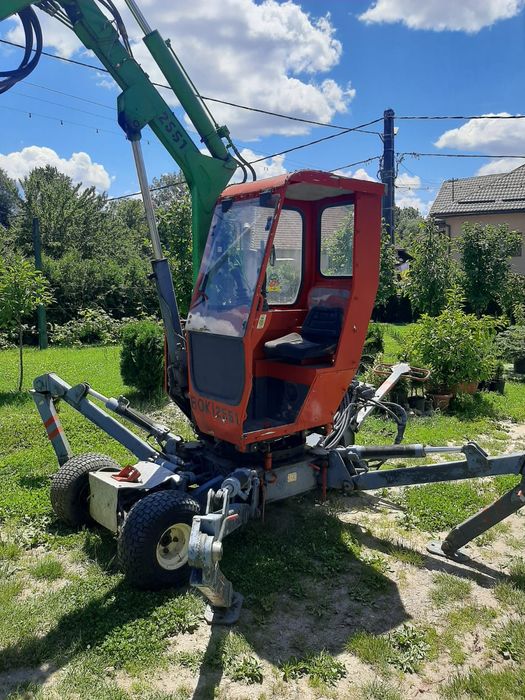 Mini excavator Boki