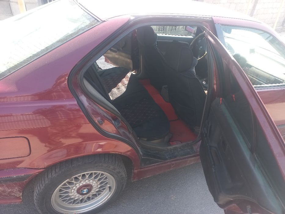 Продаётся бмв. Е 36.