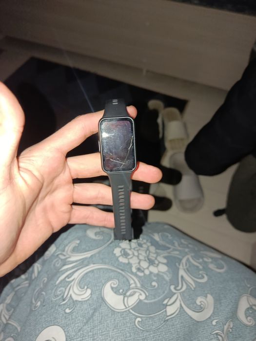 Хуавей Нова ю 72 и редми 9т
