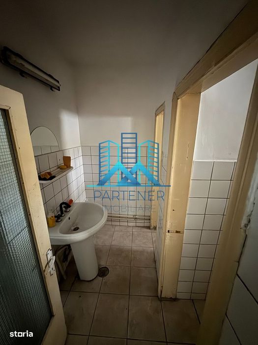 Spatiu comercial 110 mp Galeriile Stefan cel Mare - Centru