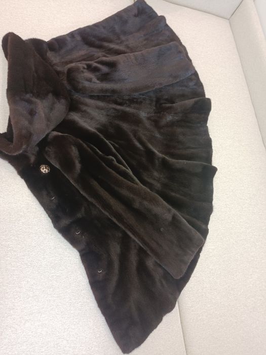 Продам норковую шубу